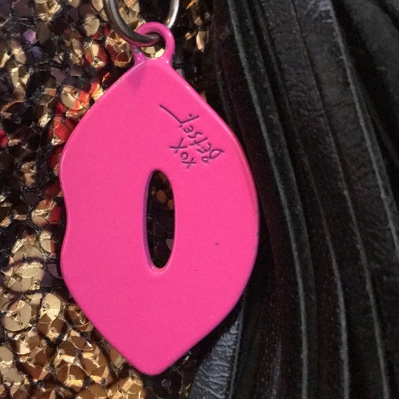 Betsey Johnson gold & black sequin tote w/purse - Picture 6 of 6